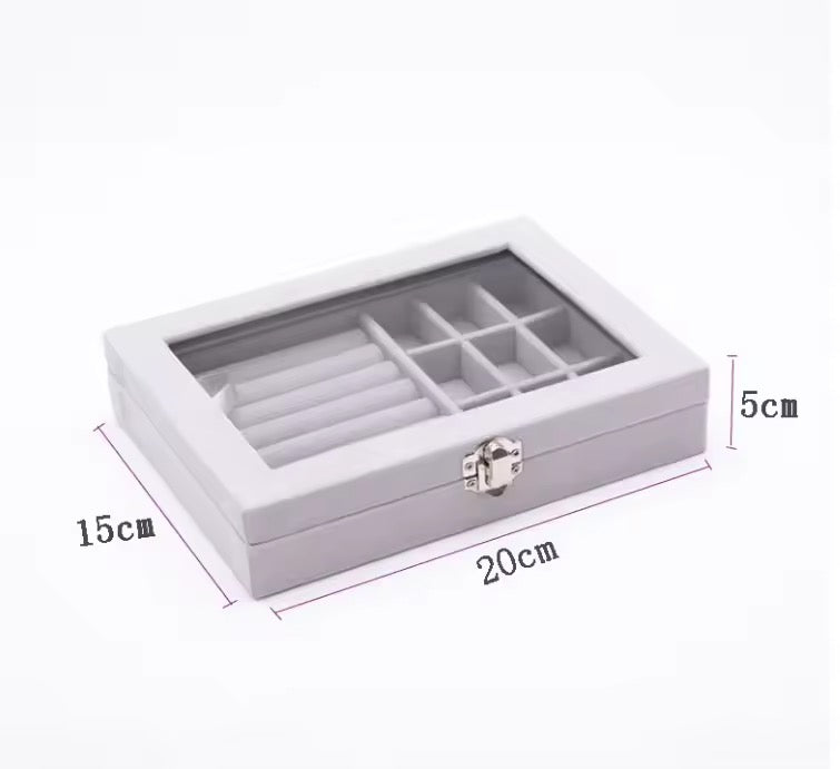 Mini jewelery box organizer