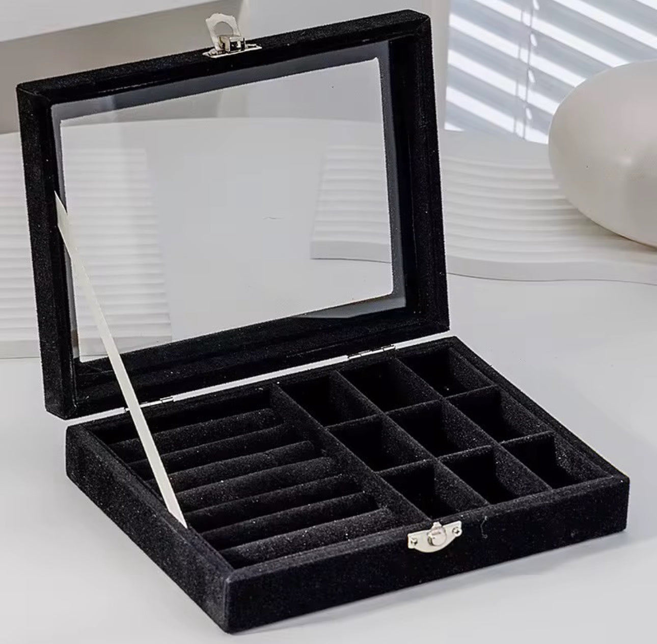 Mini jewelery box organizer