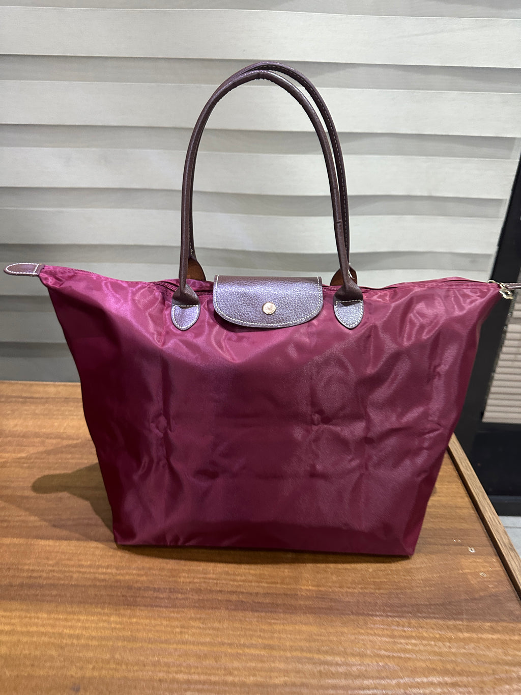 Medium tote bag