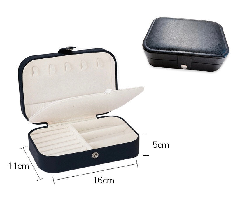 Portable jewelry box