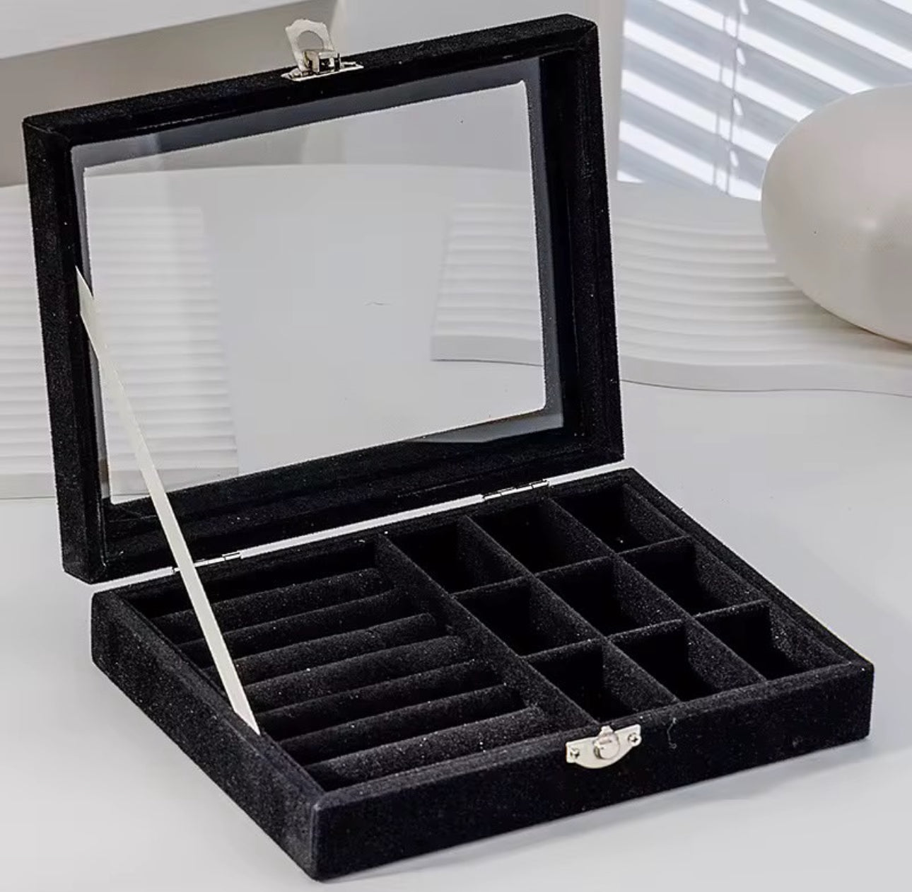 Mini jewelry box